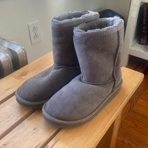UGG boots, big kid size 5